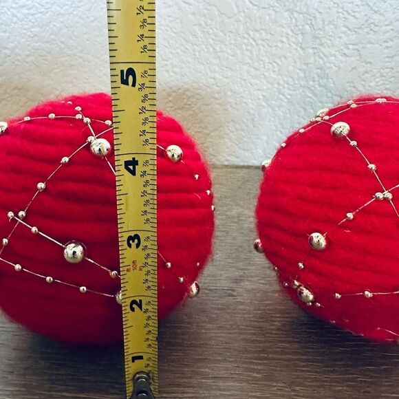 Red Yarn Silver Accented Holiday Christmas Ball Ornaments Set - Picture 2 of 2